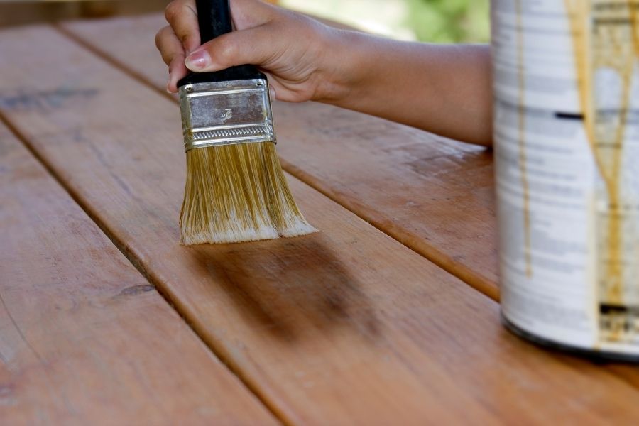 室内に使う木材用の塗料を選ぶポイント
